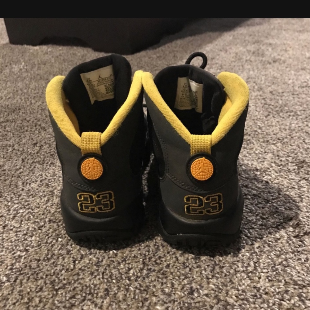 Retro Jordan 9